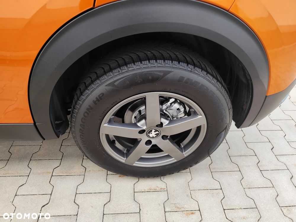 Peugeot 2008 1.2 PureTech Allure S&S - 19