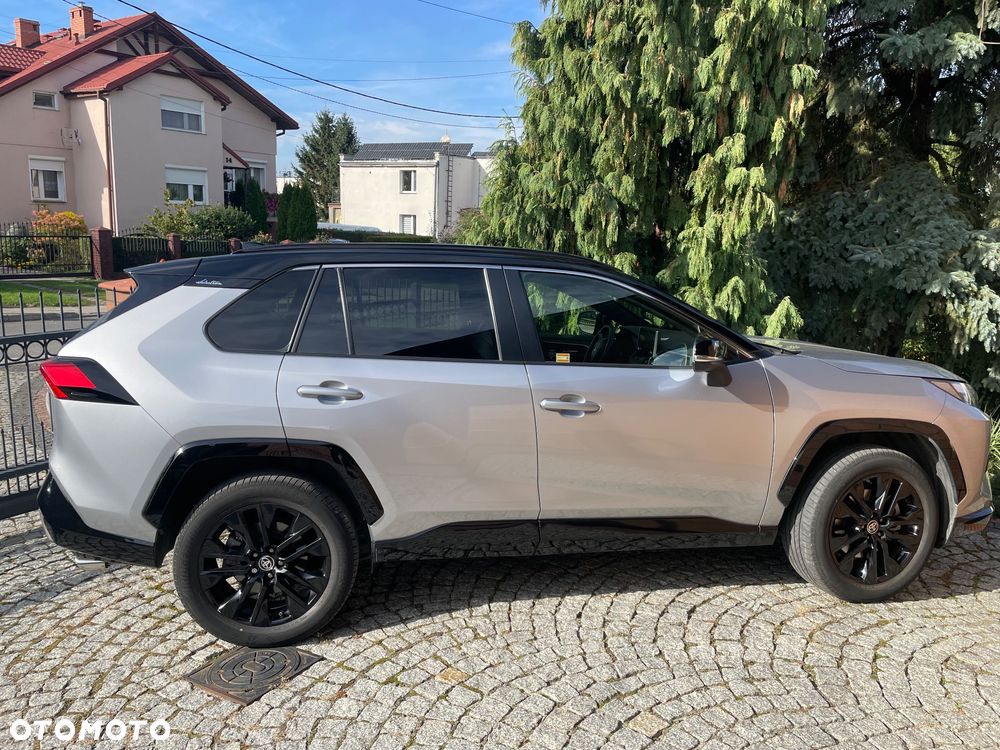 Toyota RAV4 - 1