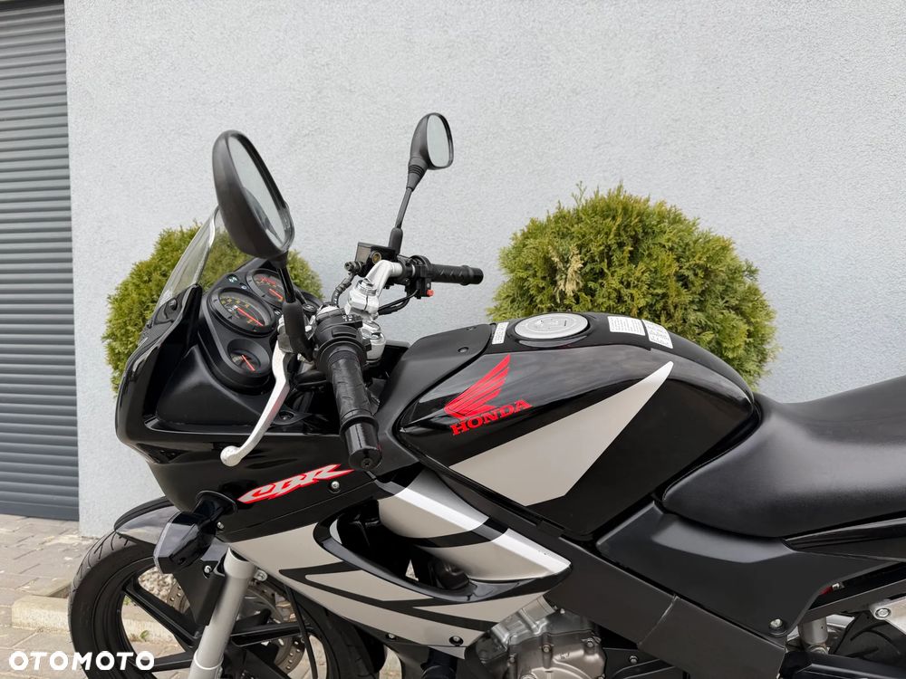 Honda CBR - 33