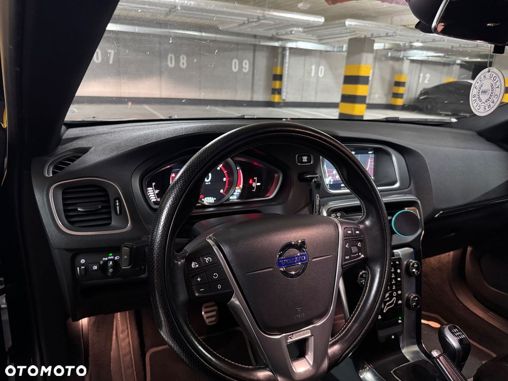 Volvo V40 D4 Drive-E R-Design Momentum - 7