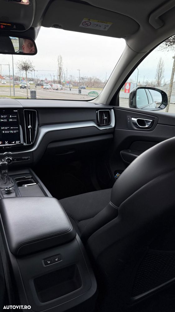 Volvo XC 60 D4 AWD Geartronic Momentum - 9