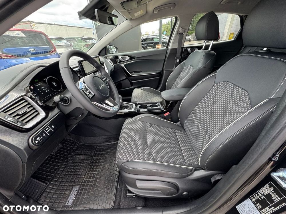 Kia XCeed 1.5 T-GDI Business Line DCT - 5