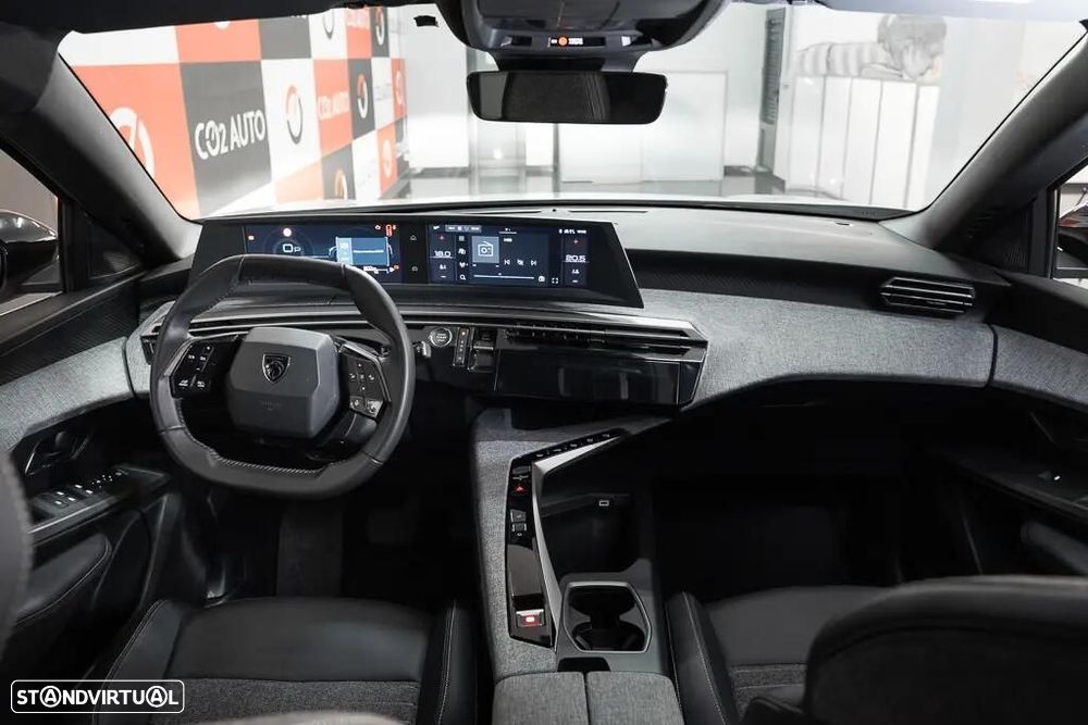 Peugeot 5008 1.2 Hybrid Allure e-DCS6 - 12