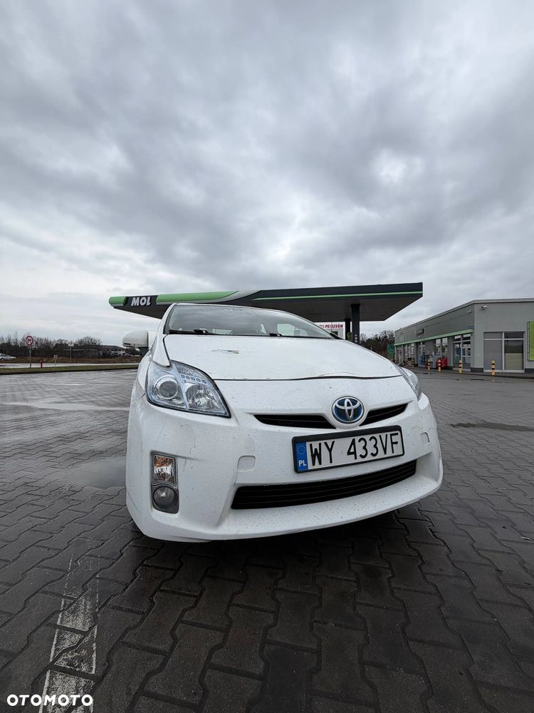 Toyota Prius 1.8 HSD Sol - 18