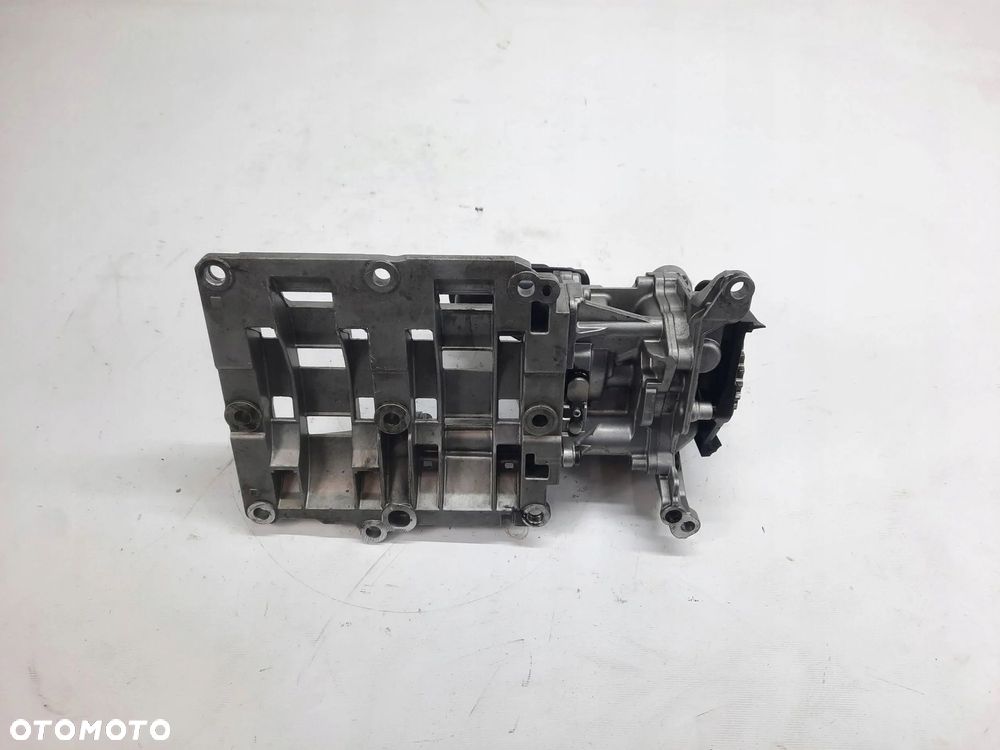 POMPA OLEJU BMW 5 E60 X3 E83 E87 3 E90 N47D20A 7798014 2.0D - 4