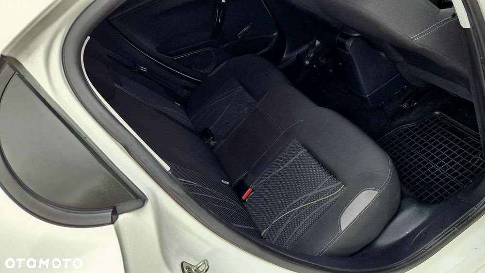 Peugeot 208 1.6 BlueHDi Allure S&S - 10