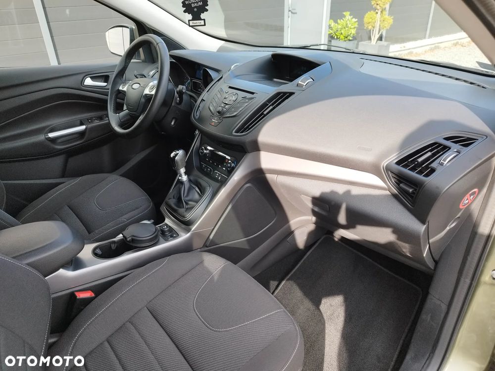 Ford Kuga 1.6 EcoBoost FWD Trend ASS - 25