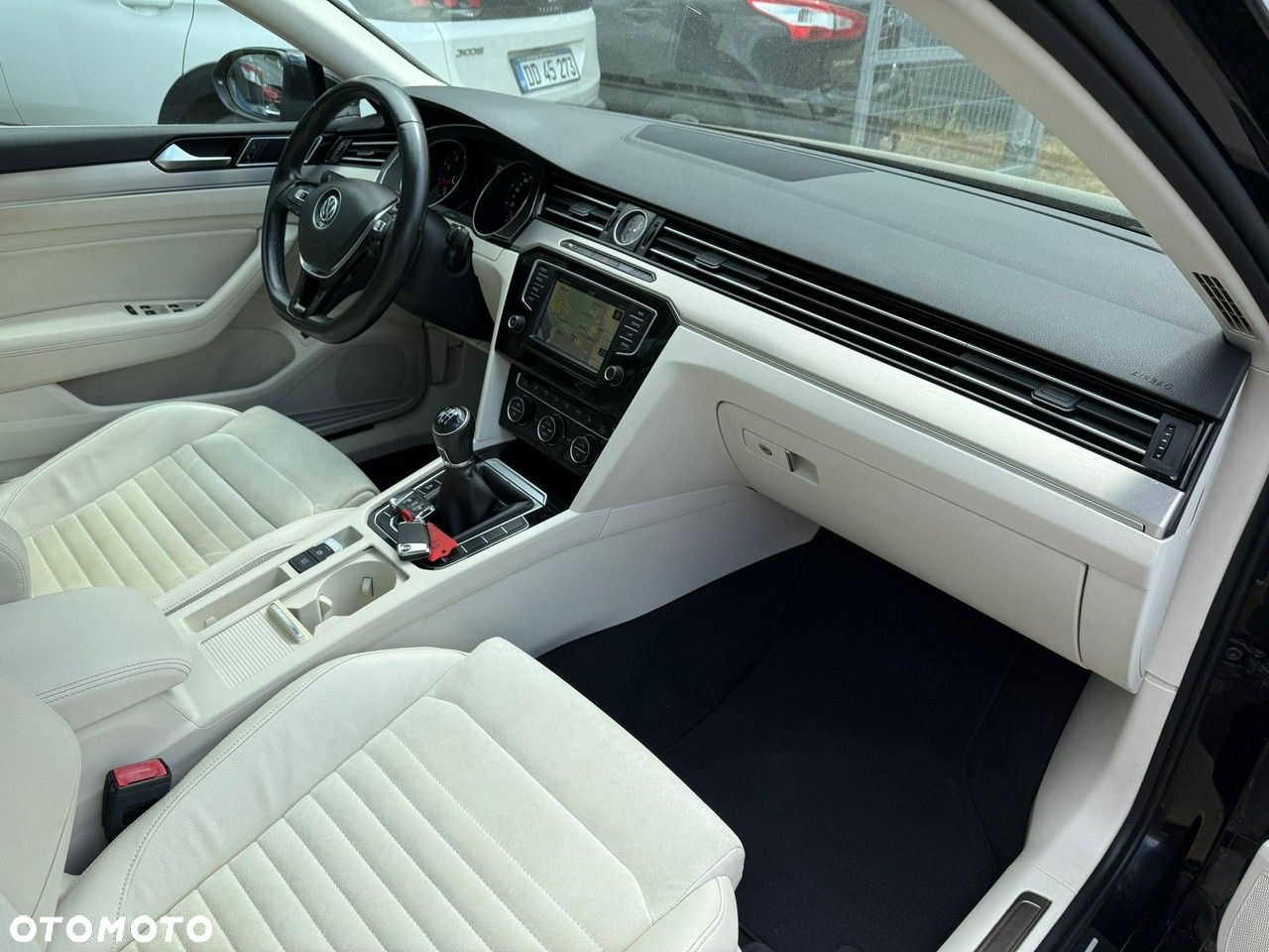 Volkswagen Passat - 10