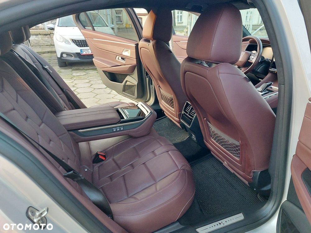 DS Automobiles DS 9 - 14