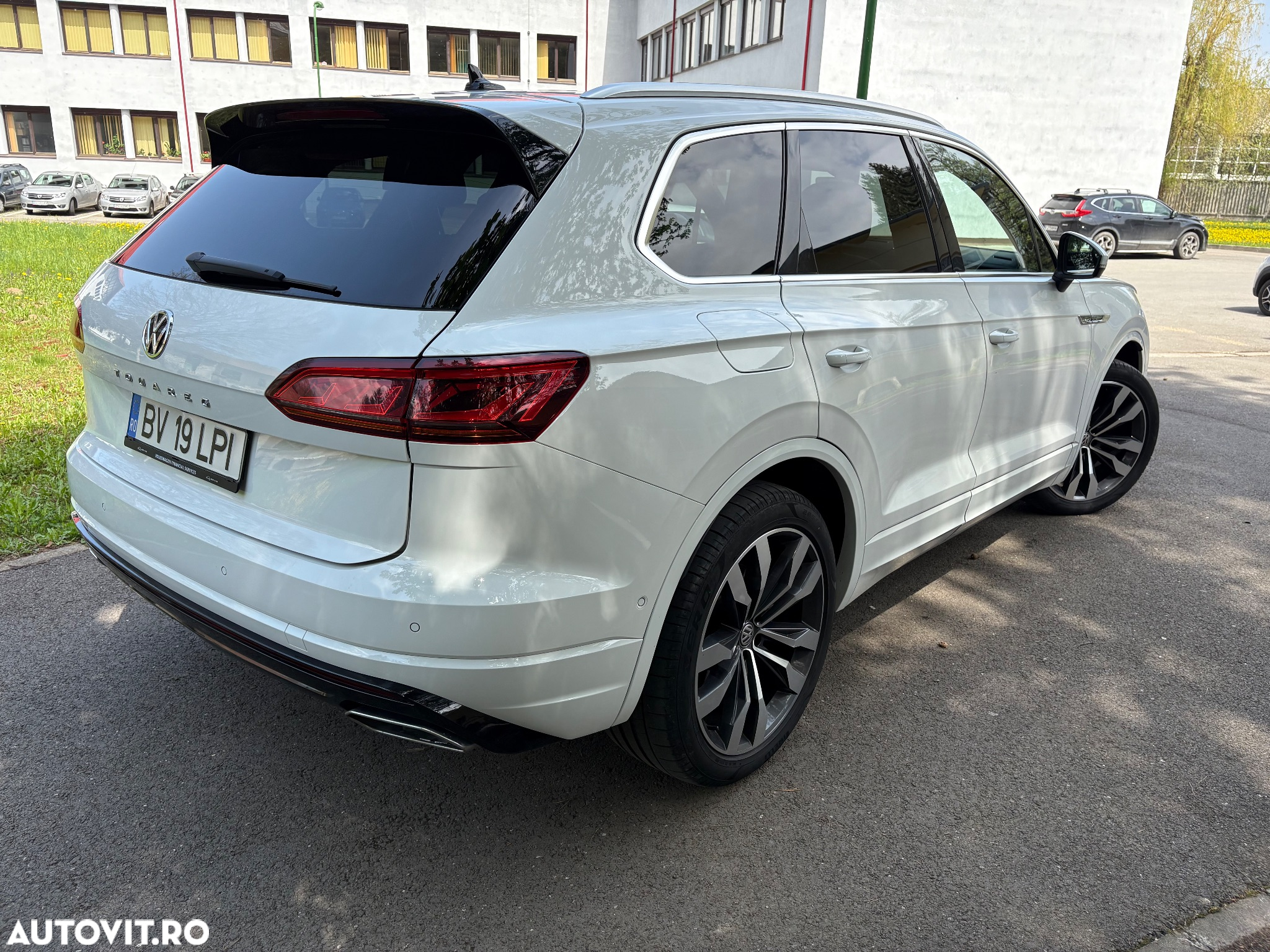 Volkswagen Touareg V6 TDI R-Style - 4