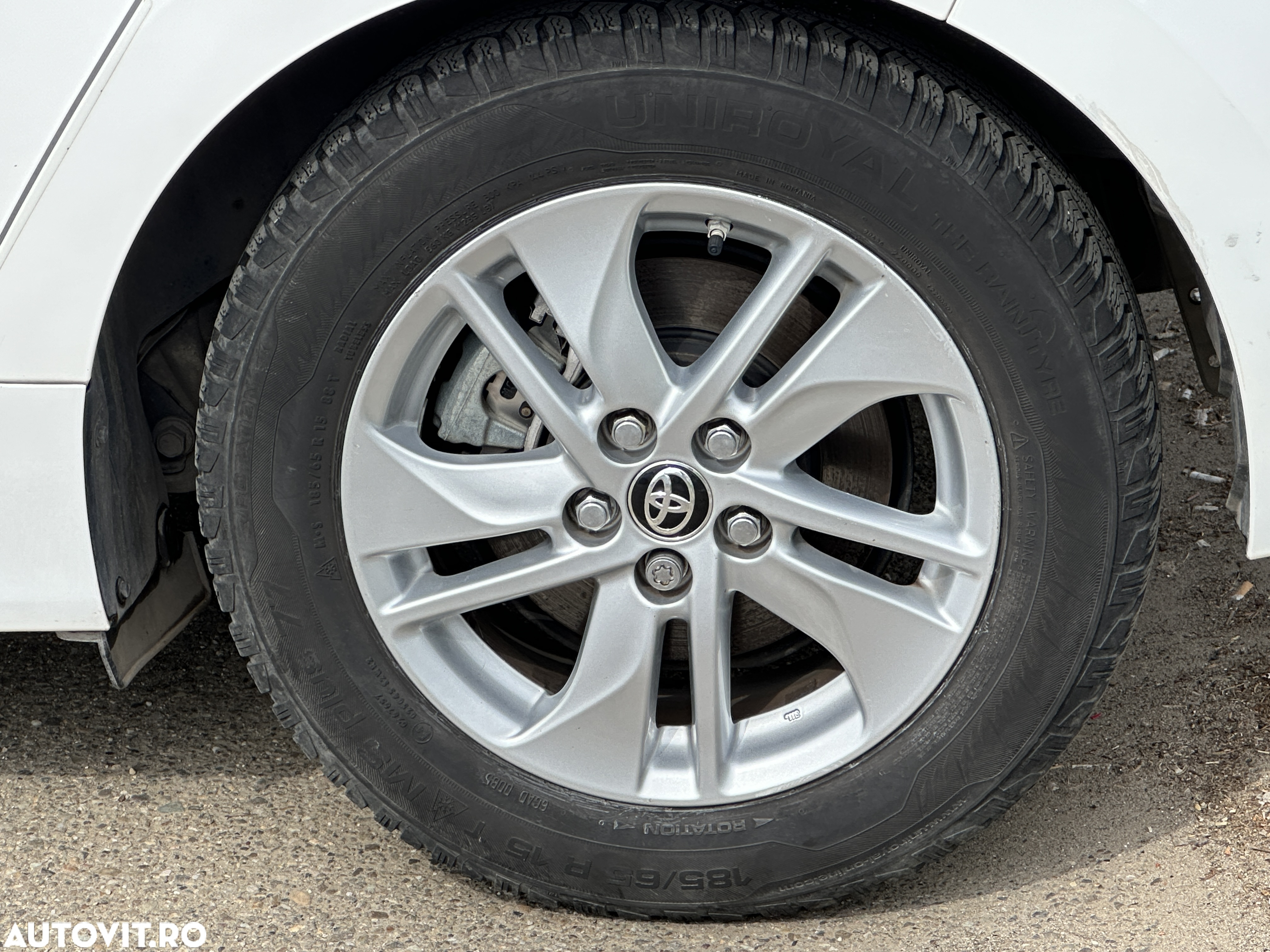 Toyota Yaris 1.5 VVT-i HSD Dynamic - 12