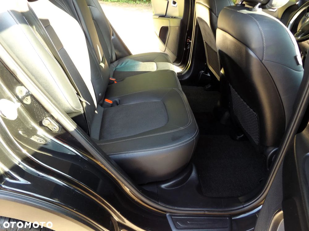 Kia Sportage 1.7 CRDI 2WD ISG Dream-Team Edition - 10