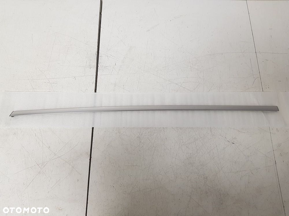 NOWY LISTWA CHROM DRZWI TYLNA PRAWA KIA SORENTO 3 III 14-19 TYŁ PRAWY 83860 C5001 83860C5001