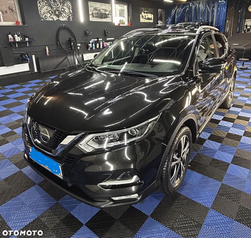 Nissan Qashqai 1.6 DIG-T N-Connecta - 1