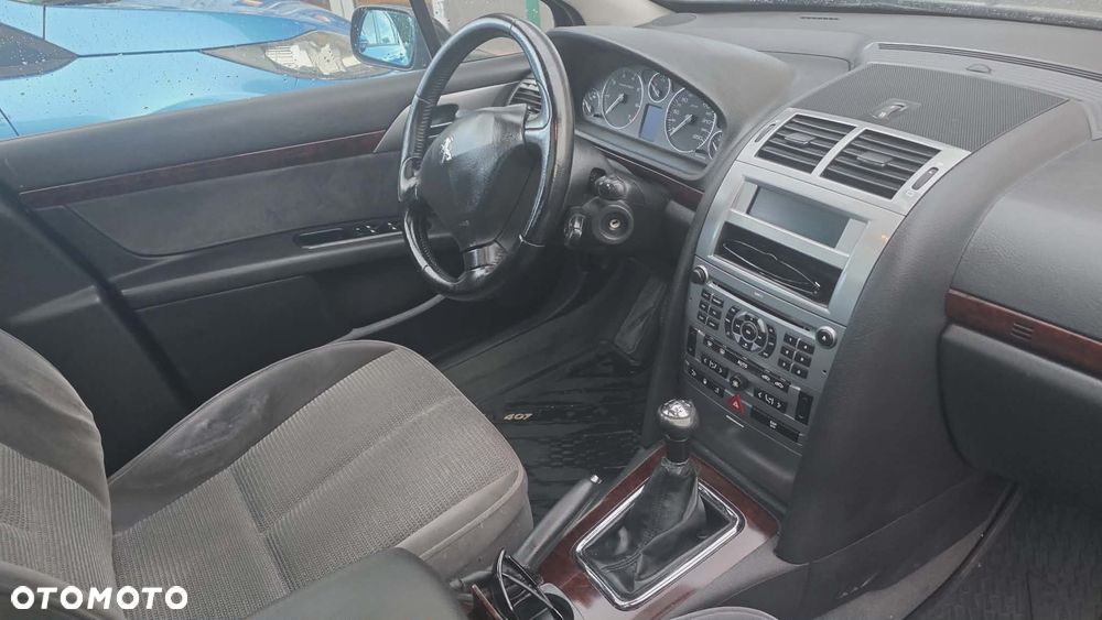 Peugeot 407 2.0 Premium Navtech - 2