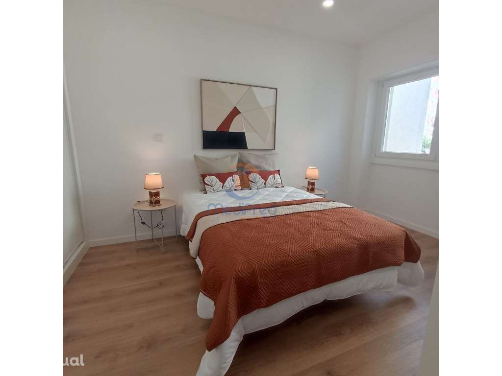 Apartamento T2 Totalmente Remodelado c/ Arrecadação de 27 m2 | Cent... - Grande imagem: 5/11