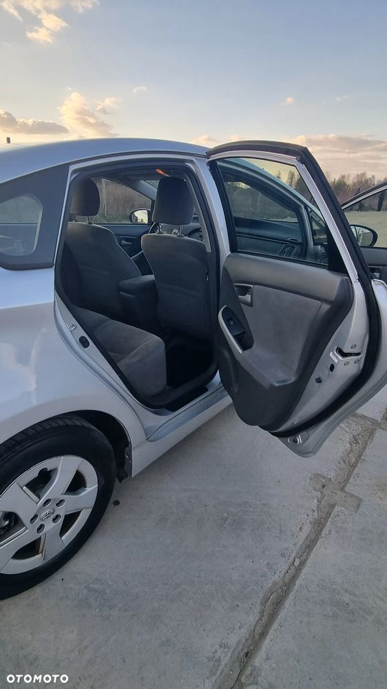 Toyota Prius 1.8 HSD Active - 13