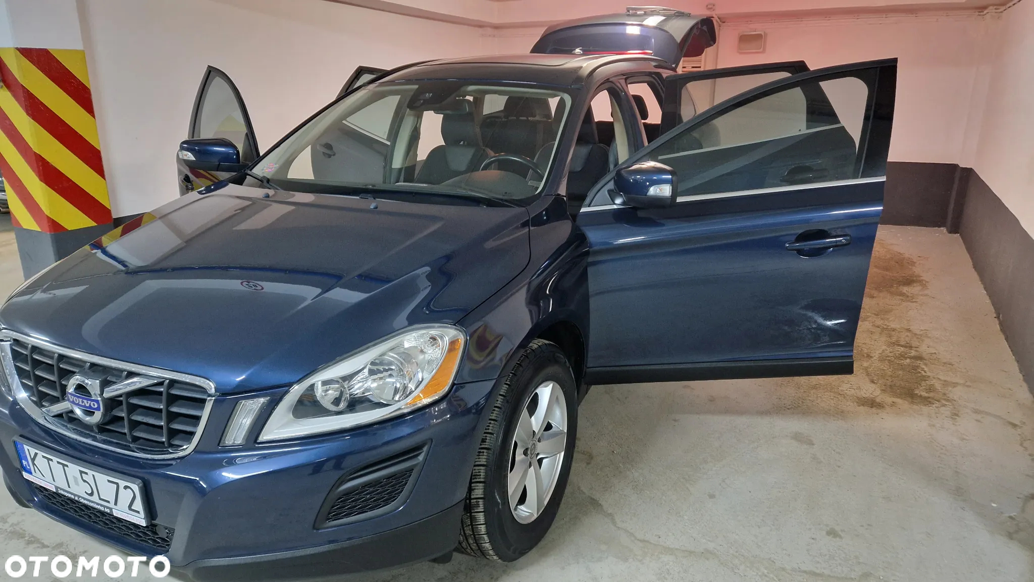 Volvo XC 60 D3 Momentum - 4