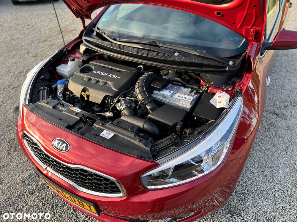 Kia Ceed 1.6 CRDi 128 ISG Edition 7 - 35