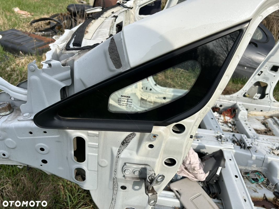 NISSAN NOTE E12 SZYBA KAROSERYJNA LEWY PRZÓD - 2