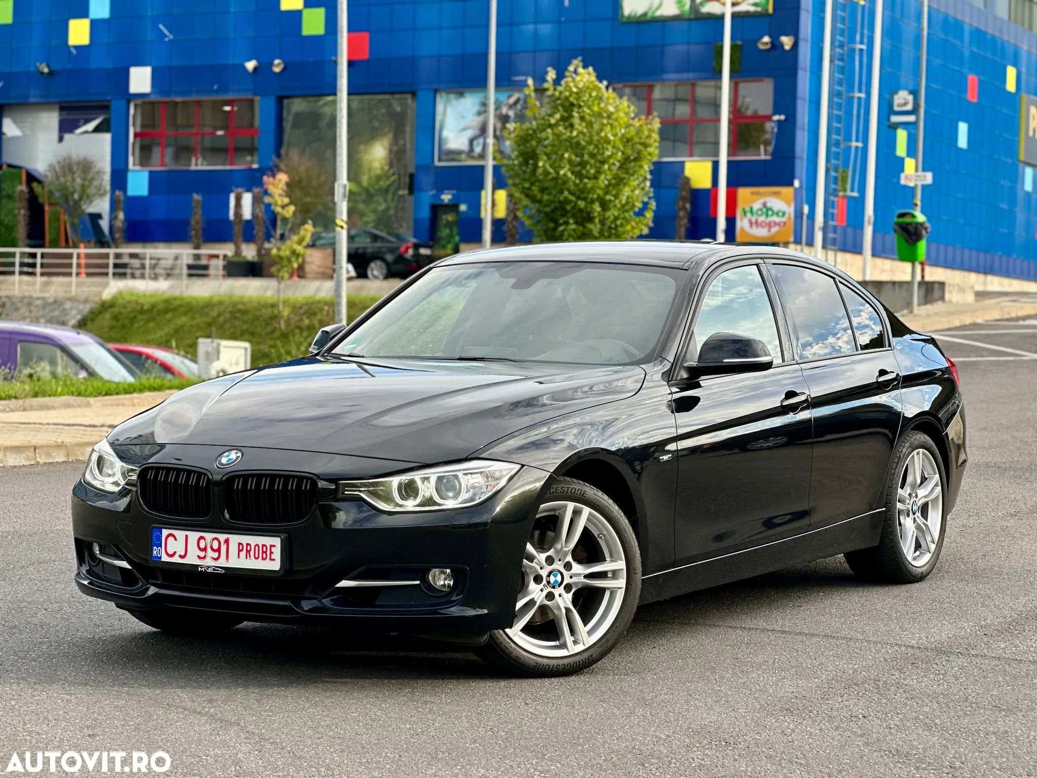 BMW Seria 3 320i Aut. Sport Line - 1