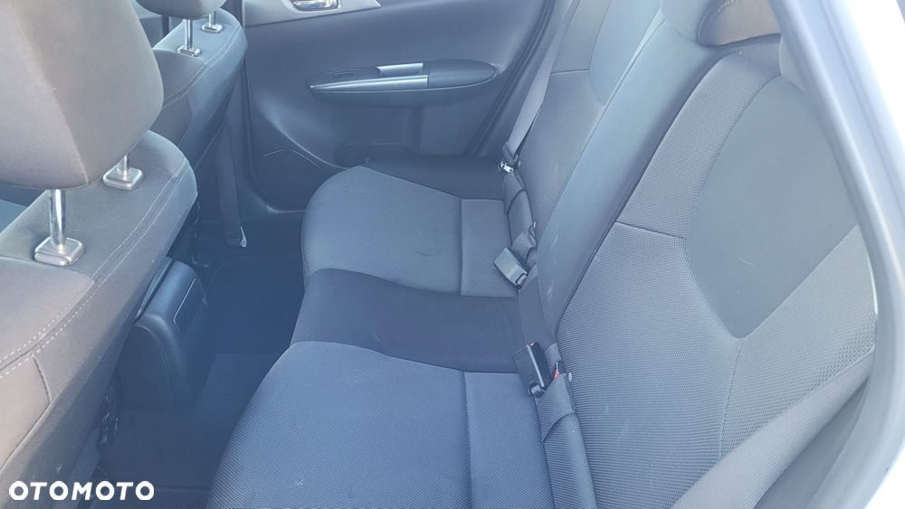 Subaru Impreza 2.0 RA - 13