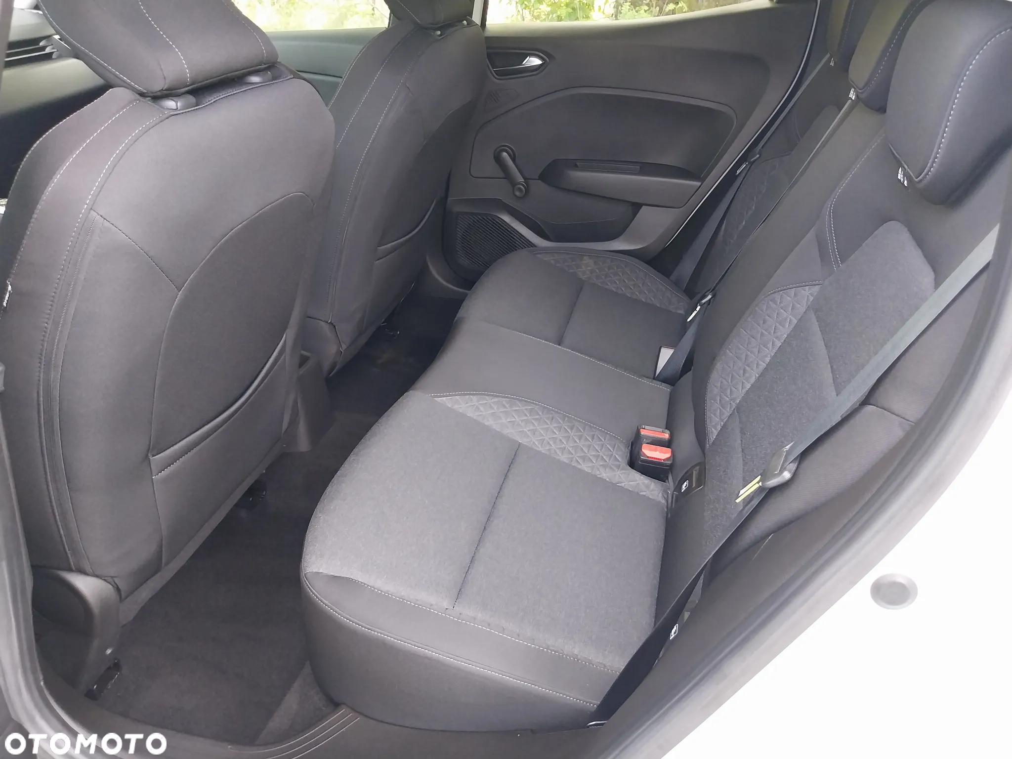 Renault Clio - 12