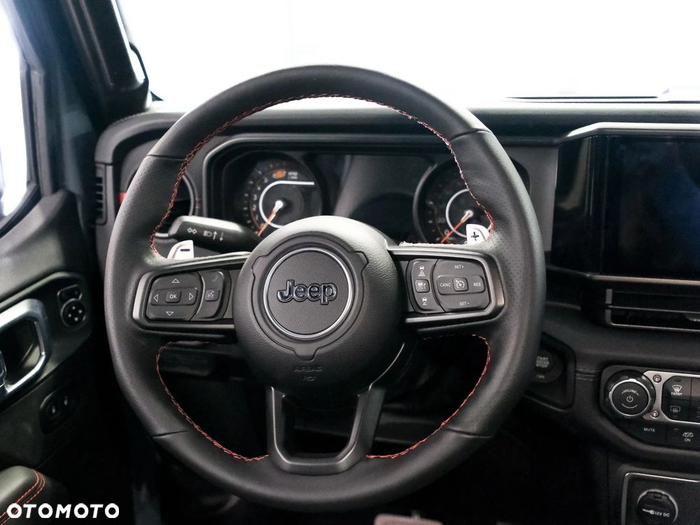 Jeep Wrangler - 22