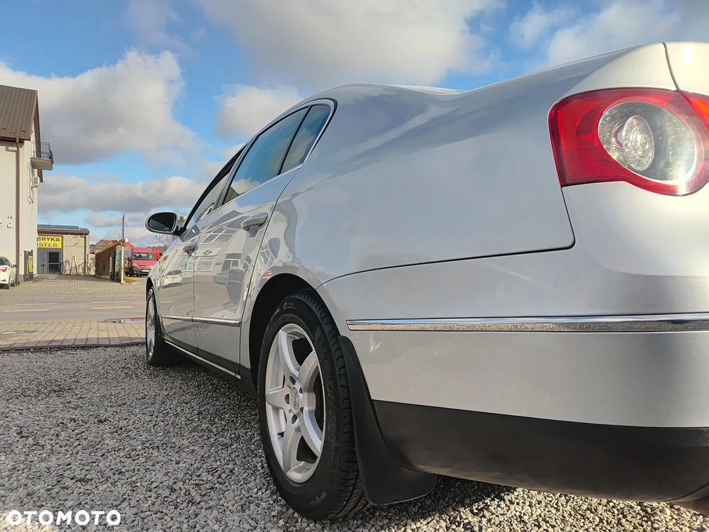 Volkswagen Passat 2.0 TDI DPF Comfortline DSG - 9