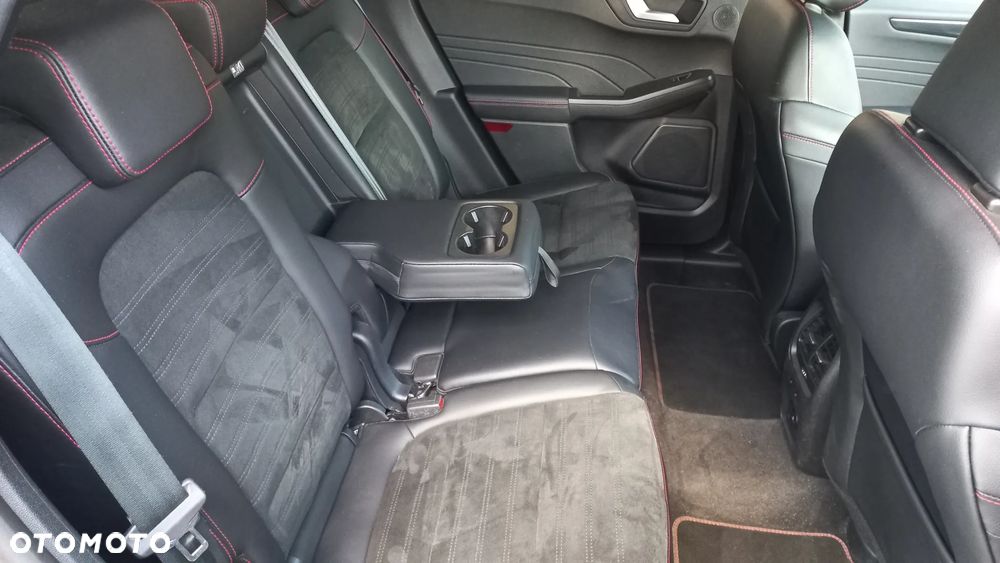 Ford Kuga 2.5 FHEV FWD ST-Line X - 31