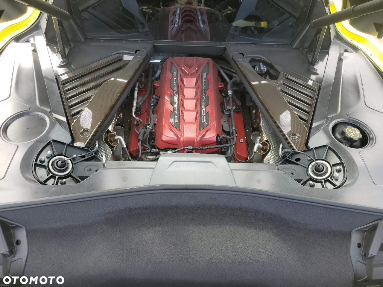 Chevrolet Corvette - 10