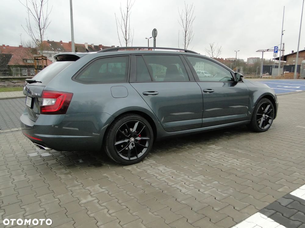 Skoda Octavia 2.0 TDI RS Challenge DSG - 10