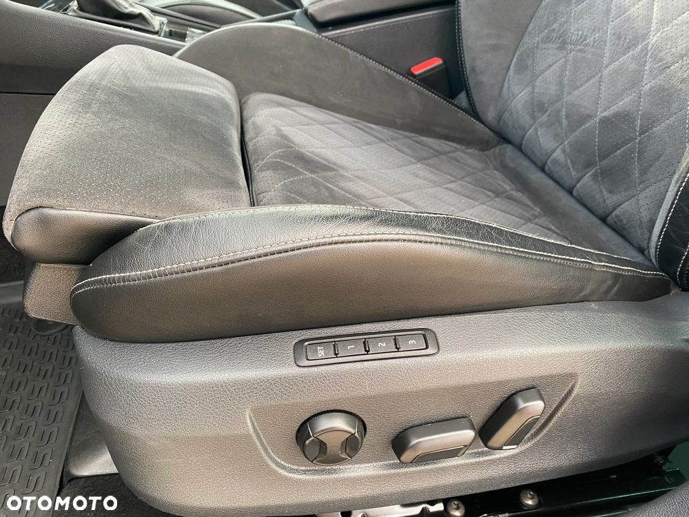 Skoda Superb 2.0 TDI 4x4 Sportline DSG - 28