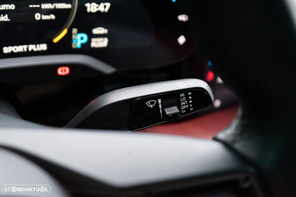 Porsche Taycan 4S - 42