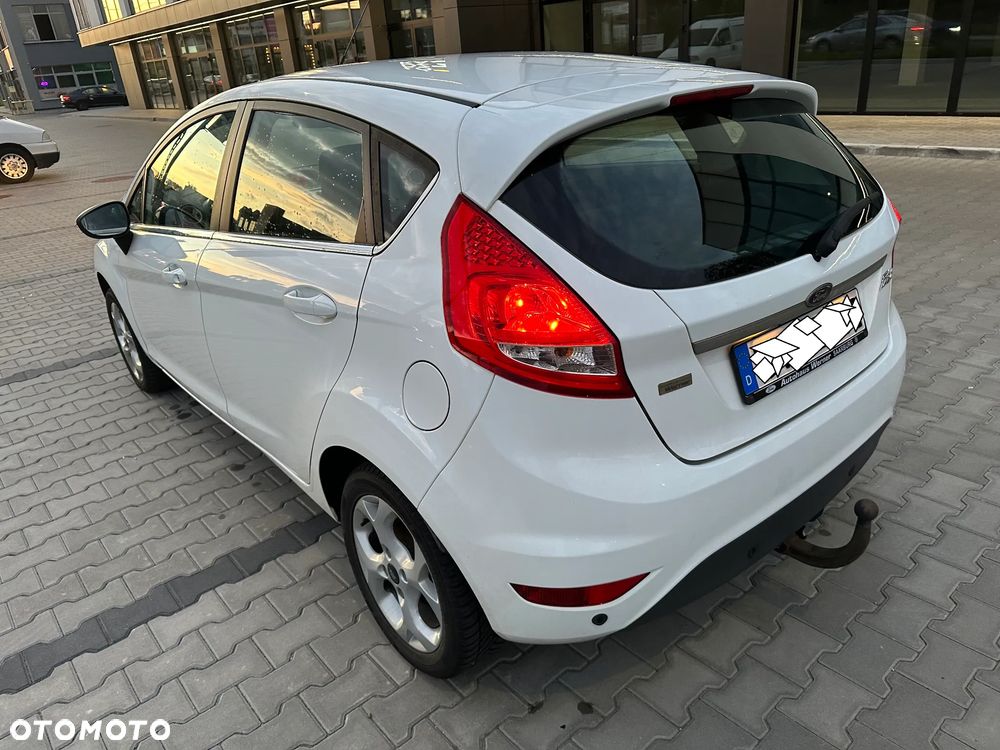 Ford Fiesta 1.4 Titanium - 18