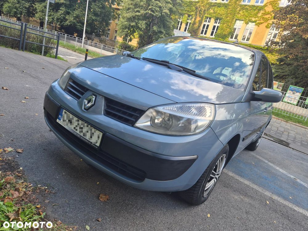 Renault Scenic - 1