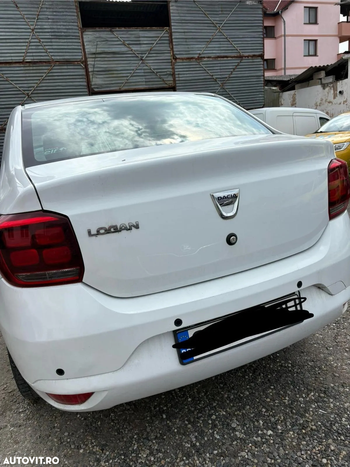 Dacia Logan 1.0 SCe SL PLUS - 4
