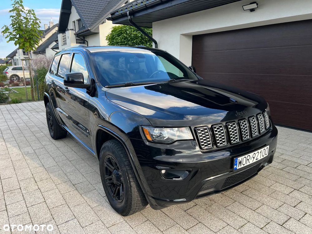 Jeep Grand Cherokee - 1