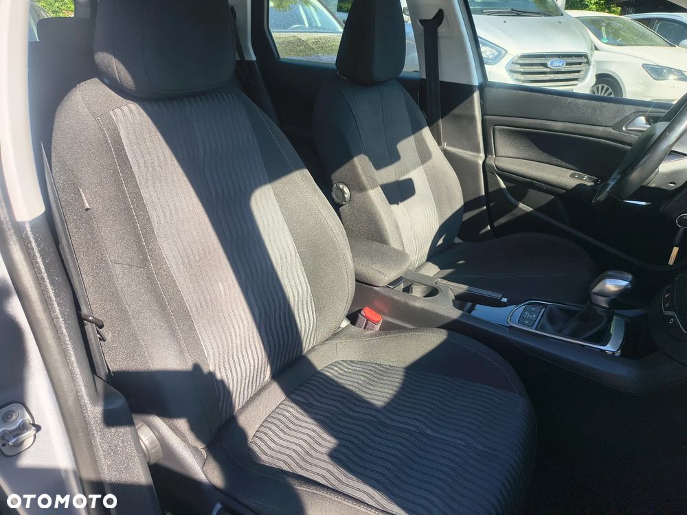 Peugeot 308 BlueHDi FAP 120 EAT6 Stop & Start Active - 19
