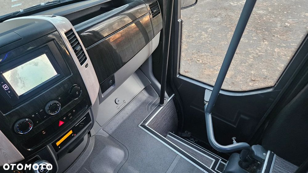 Mercedes-Benz SPRINTER - 10