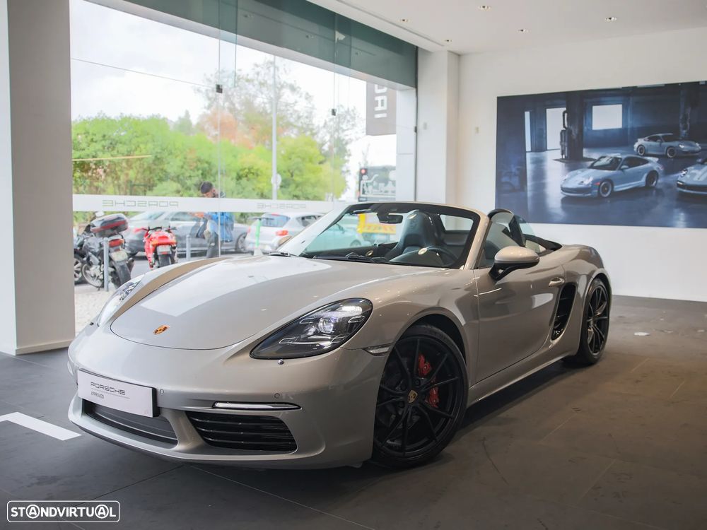 Usado Porsche 718 Boxster 2022 - 105 750 EUR, 21 154 km - Standvirtual.com