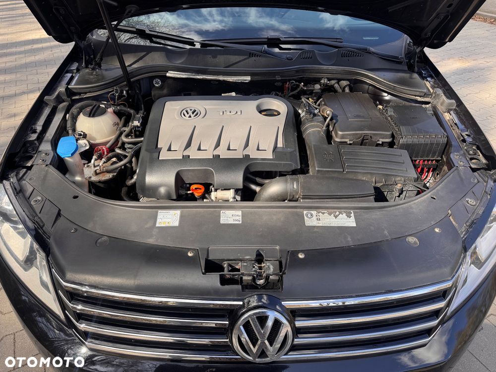 Volkswagen Passat 2.0 TDI DPF Highline - 11