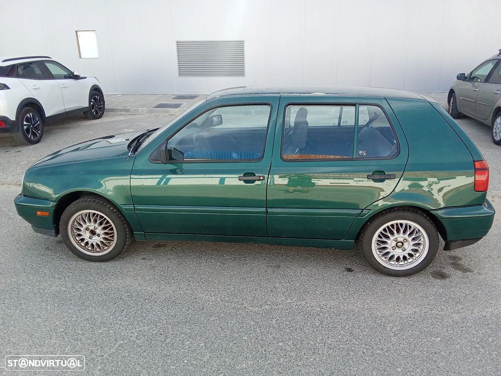VW Golf - 6
