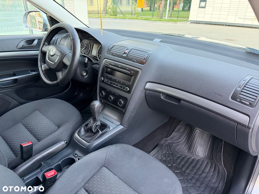 Skoda Octavia 1.6 TDI DPF Classic - 8