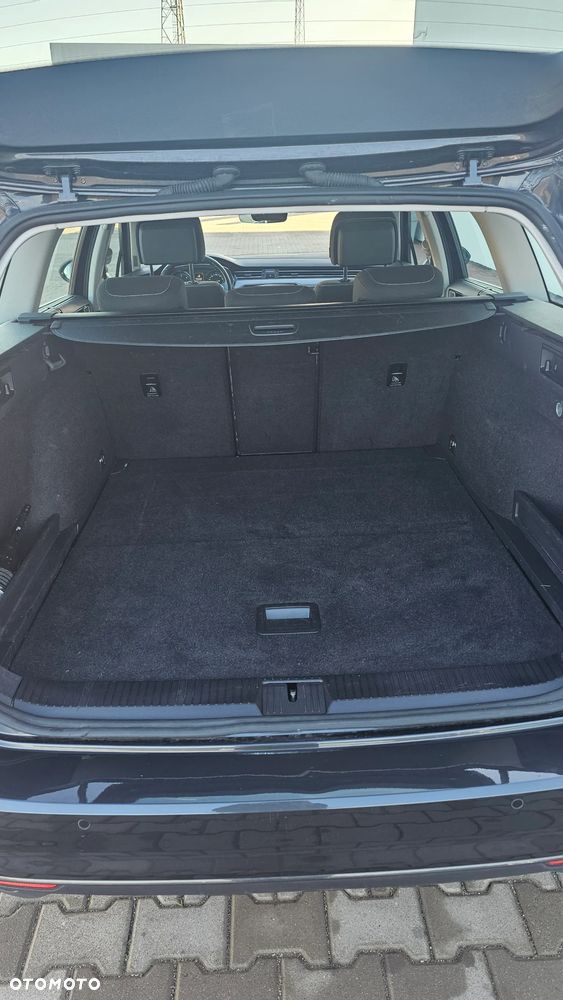 Volkswagen Passat 2.0 TDI SCR Style DSG - 28