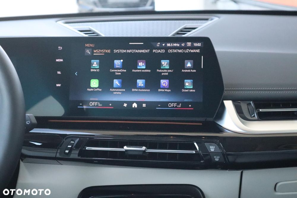BMW iX1 eDrive20 66.5kWh xLine - 16