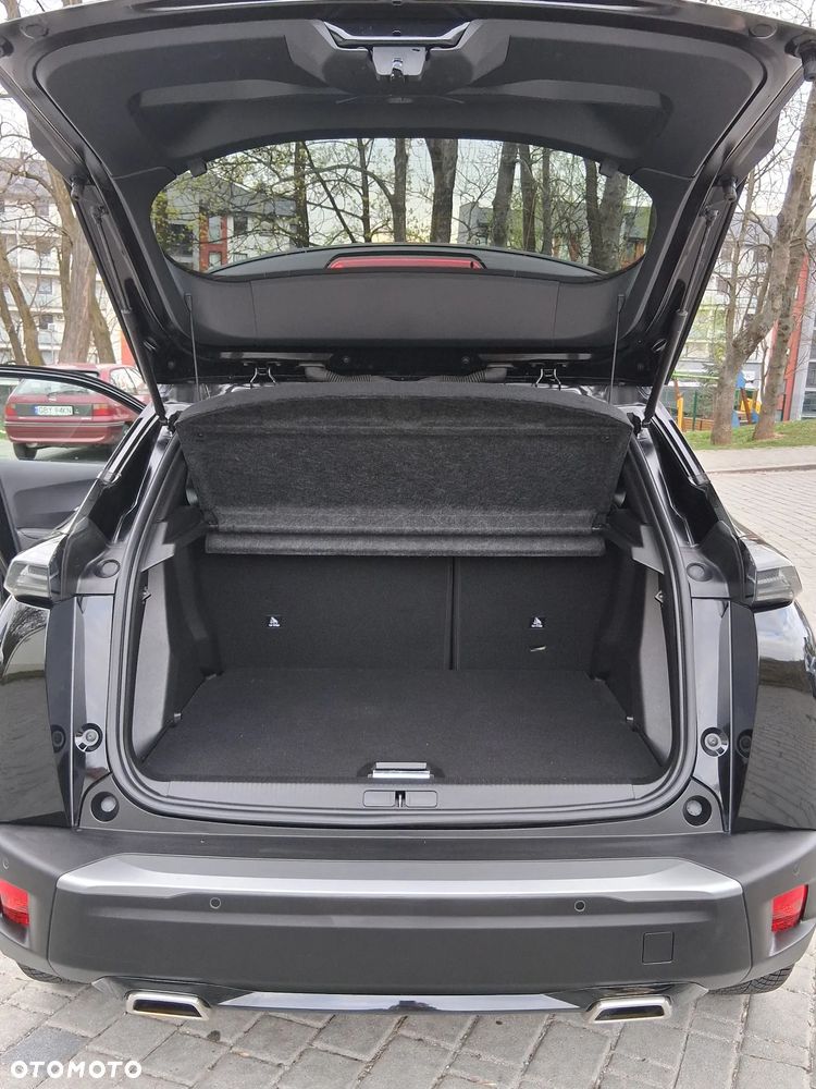 Peugeot 2008 PureTech 130 Allure S&S EAT8 - 12