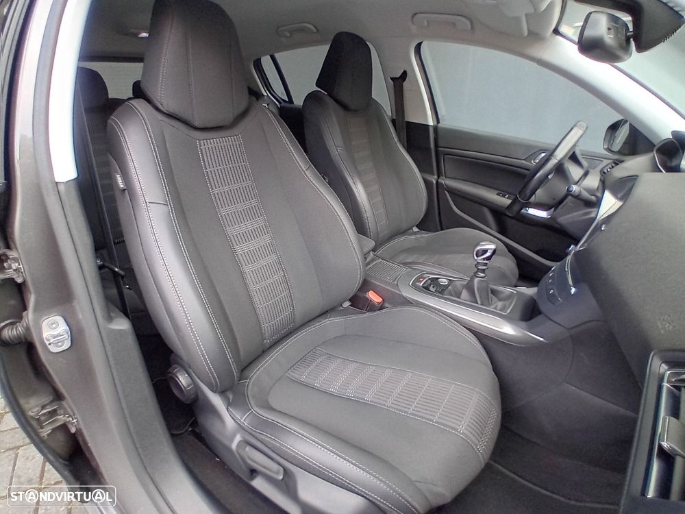 Peugeot 308 PureTech 110 Stop & Start Allure - 11