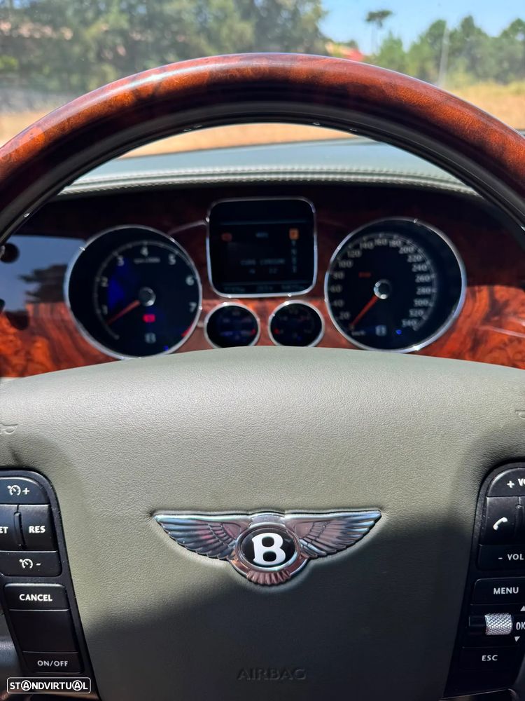 Bentley Continental GT - 16