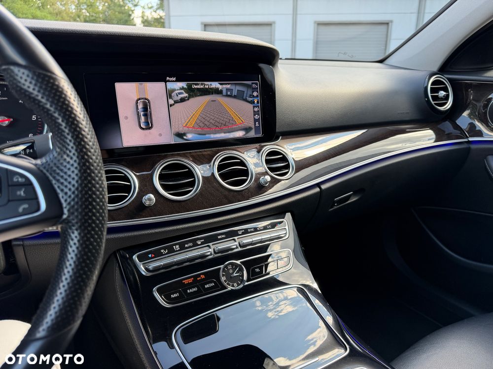 Mercedes-Benz Klasa E 220 d 9G-TRONIC - 10